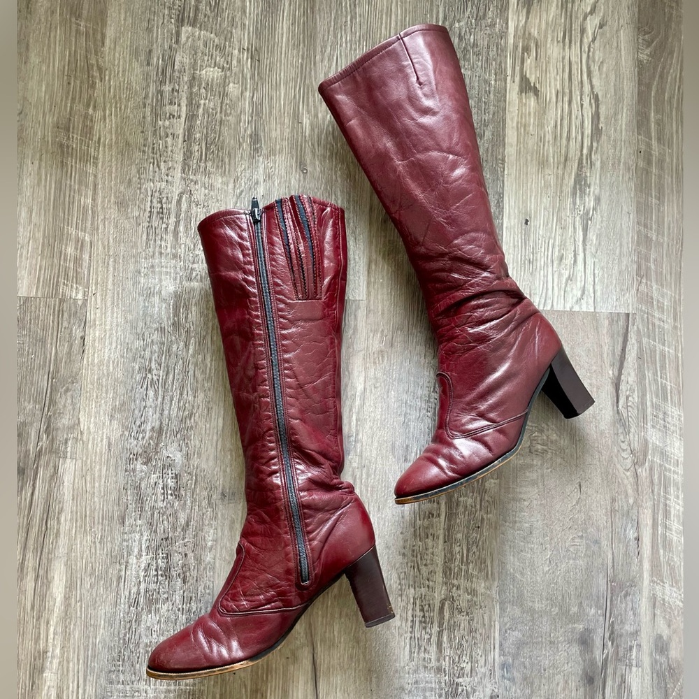 Vintage 1970s Cherry Cola Red Knee High Leather Heeled Boots - Picture 10 of 13